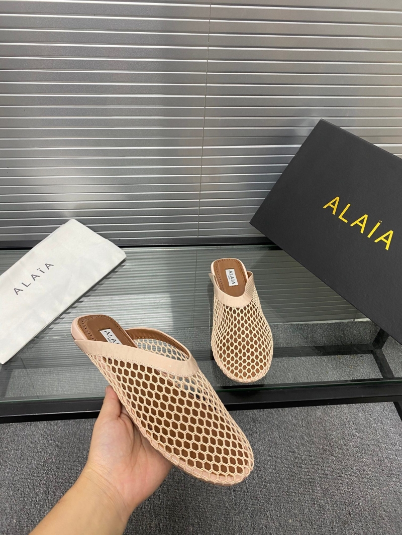 Alaia Flat Shoes